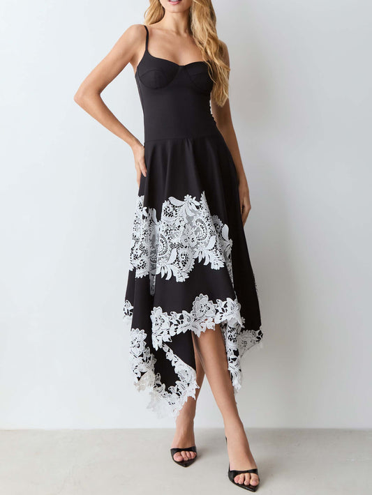 Elegant Lace Appliqué Spaghetti Strap Maxi Dress
