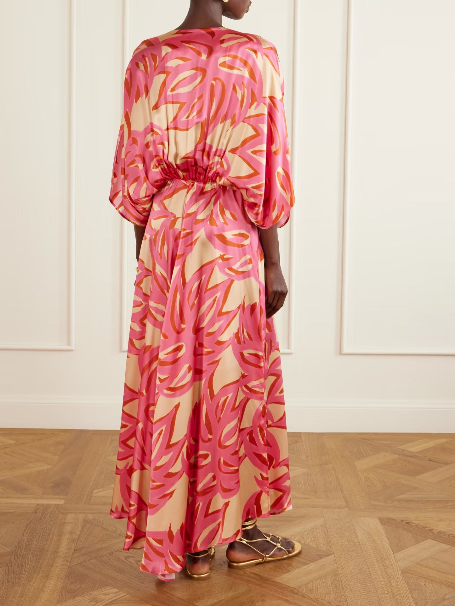 Unique Abstract Print V-Neck Batwing Sleeve Maxi Dress