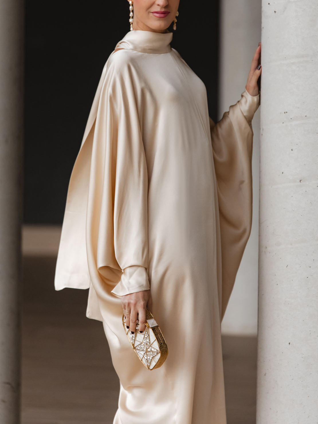 Elegant Satin Batwing Sleeve Kaftan Maxi Dress