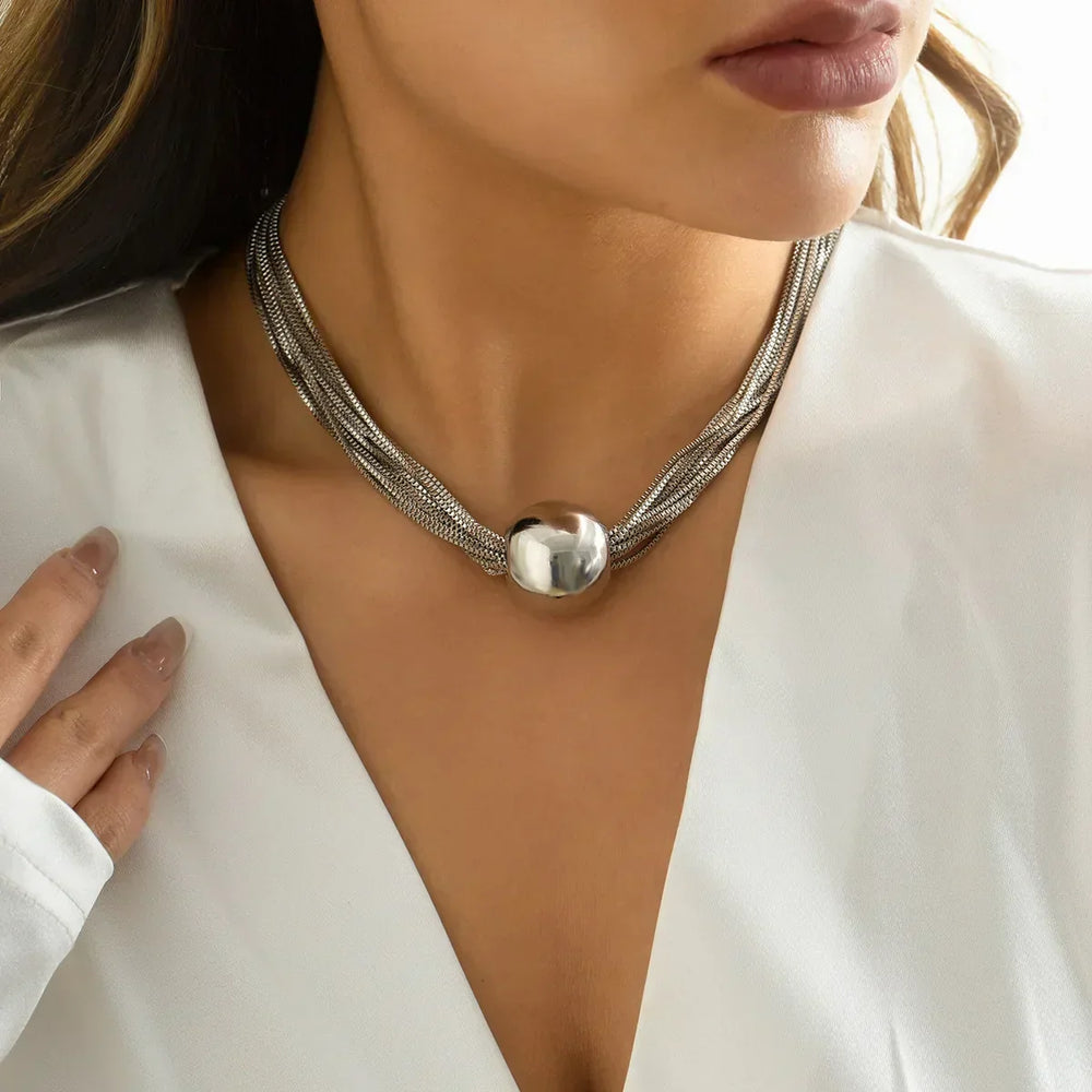 Collar vintage con cuentas multicolor en dorado